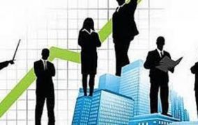 الفجوة في الأجور بين الجنسين في القطاعين العام والخاص 11.8%