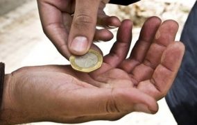 أردني يجلب أردنيين الى الكويت لغايات التسول