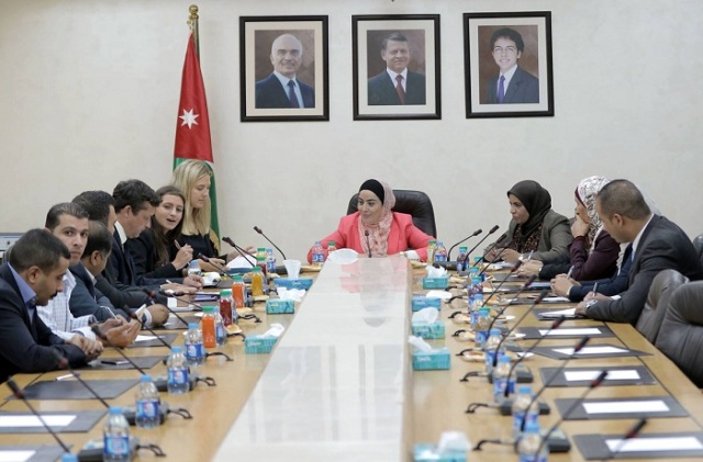 البرلمانيات العربيات يلتقي وفد المعهد الديمقراطي