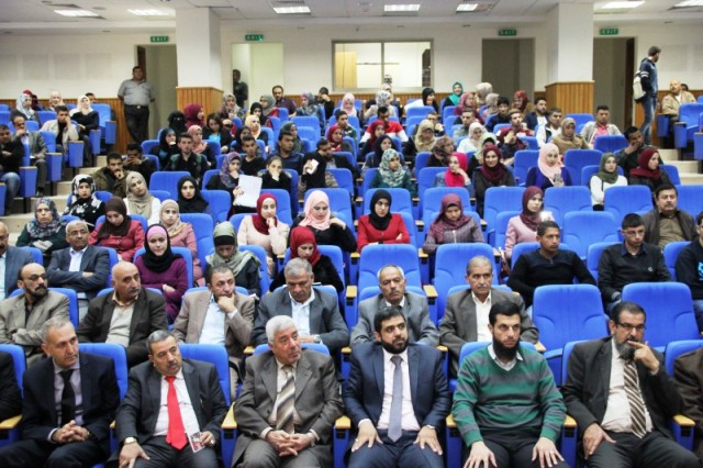 جامعة عجلون الوطنية تحتفي بطلبتها الجدد