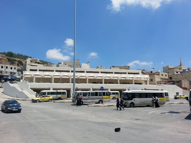 قطاع النقل : تخصيص 114 حافلة عمومي لخدمة المواطنين في عجلون