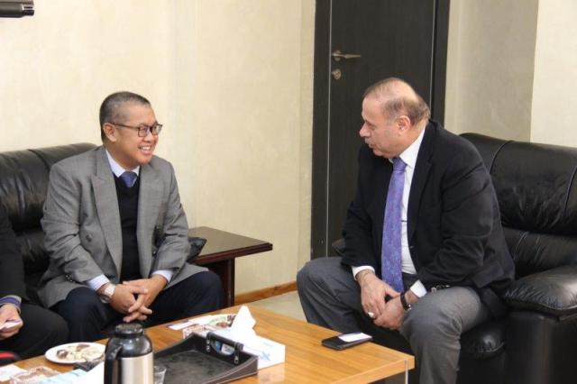 السفير الإندونيسي يزور جامعة عمان العربية