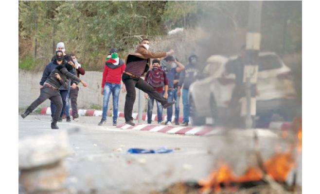 مظاهرات فلسطينية ومواجهات عنيفة مع الاحتلال