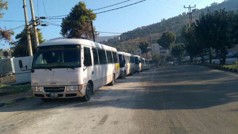 اعتصام لأصحاب حافلات العمومي في عجلون وعنجرة وكفرنجة