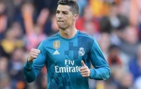 ريال مدريد يصالح رونالدو براتب نيمار