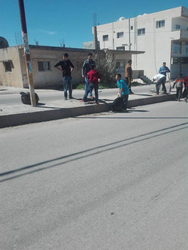 هيئات شبابية وتطوعية تنفذ يوم عمل تطوعي في عبين
