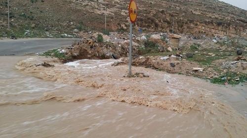 اغلاق طريق وادي الخفر في اربد