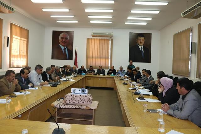 اجتماع للجنة الدفاع المدني المحلية في عجلون