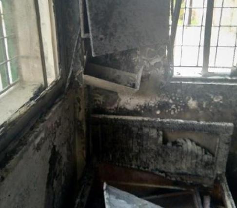 حرق غرفة مندوب الحوادث وتكسير كاميرات مراقبة في مستشفى الايمان
