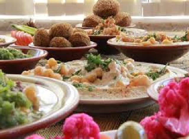 تخفيضات ضريبية على المطاعم الغير مصنفة سياحيا