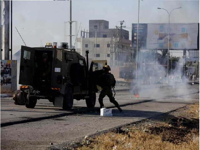 الاحتلال الإسرائيلي يعتقل 22 فلسطينيا من الضفة الغربية المحتلة