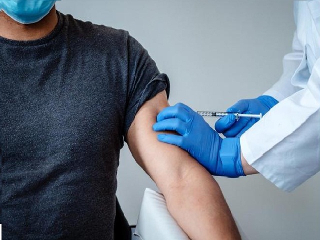 صحة إربد توضح حقيقة إغماء 60 شخصا بعد تلقيهم مطعوم كورونا