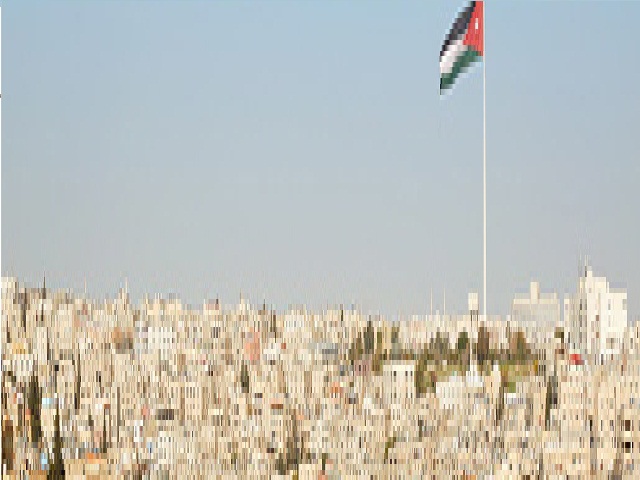 رفع العلم الأزرق البيئي في 3 مواقع داخل أيلة العقبة
