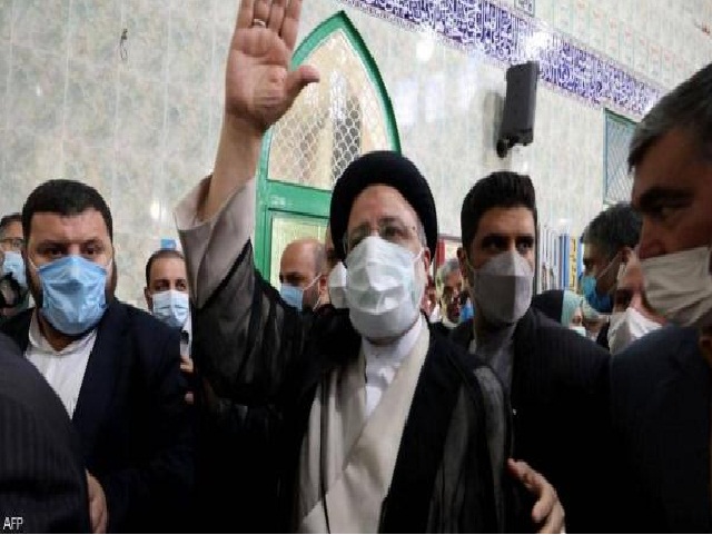 إبراهيم رئيسي يفوز بانتخابات الرئاسة الايرانية