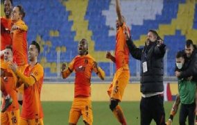 مباراة كرة تثير أزمة بين تركيا واليونان.. والسبب فحص كورونا