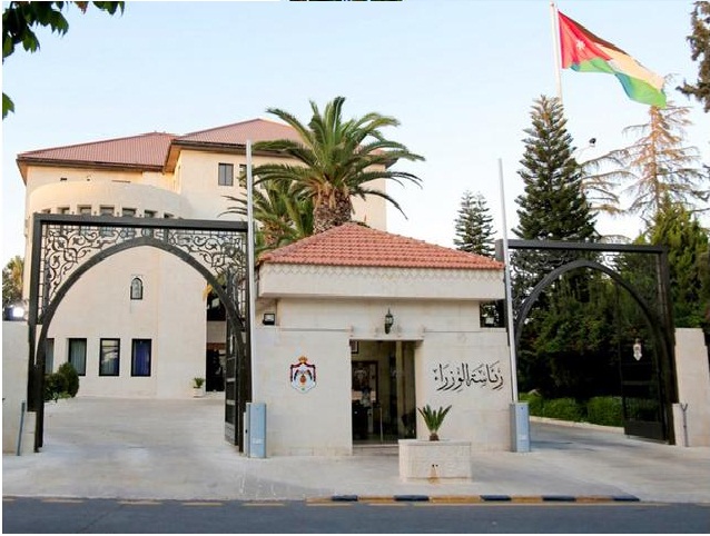 الحكومة تقرّ إجراءات تحد من ارتفاع الأسعار