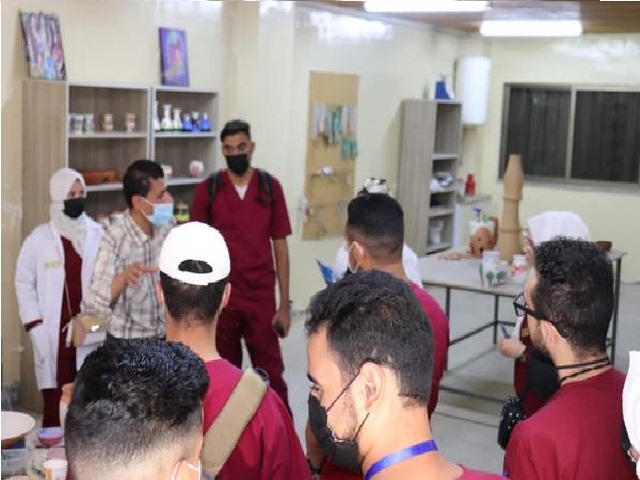 طلبة تمريض فيلادلفيا في زيارة الى مركز علاج الإدمان التابع لإدارة مكافحة المخدرات