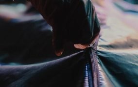 لبنان .. طعن والدته خلال تأديتها الصلاة