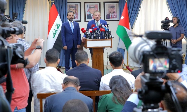 الدغمي يعقد مؤتمراً صحفياً مشترك مع نظيره العراقي