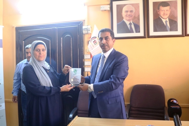 عجلون : دورة عن التسويق الالكتروني في راجب ....صور