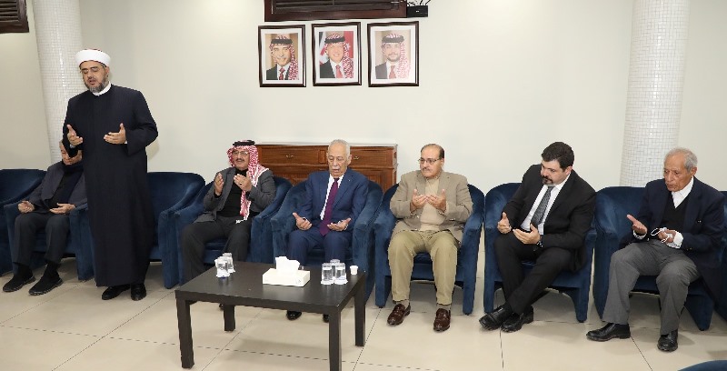 العيسوي يعزي عشيرتي الطراونة ، والطويقات/بني عباد