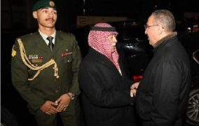 مندوباً عن الملك العيسوي يعزي آل الصاحب