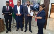 الميثاق الوطني في المفرق يكرّم معلمات تميزن بالعطاء في مدرسة الروم الكاثوليك